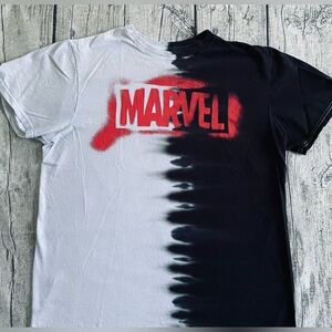 MARVEL Venom short sleeve tee. Adult size M. Runs small, fits boys size 14-16